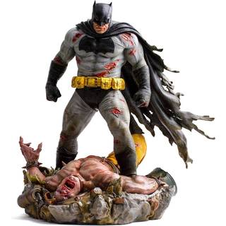 Iron Studios DC Comics Batman - The Dark Knight Returns Statue 1/6 Diorama