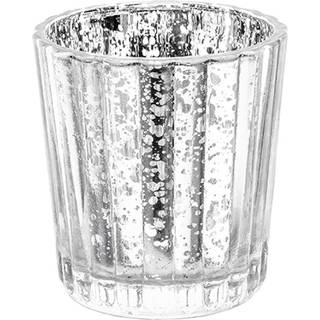 4 stk. Sølvfarvede spejlglas lysestager, 6 cm høje til elegant belysning og atmosfære.