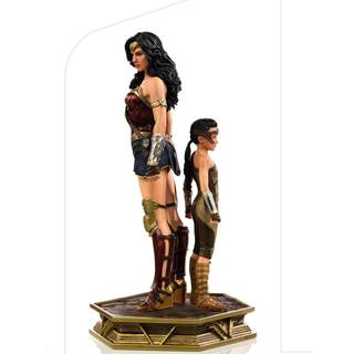 Iron Studios Wonder Woman 1984 - Young Diana Statue Deluxe Art Scale 1/10