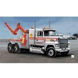 Italeri 1:24 US WRECKER TRUCK