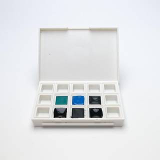 Daniel Smith Hand h?ldte akvarel Halv pander blues sat med 6 akvarelhalv pander 9 tomme halvpander 1 plastik rejsesag (i alt 16 stykker) 28565000