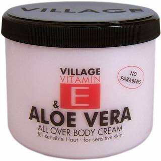Village Hudpleje Vitamin E All Over Body Cream Aloe Vera 500 ml (124,00 kr / 1 l) - 500 ml