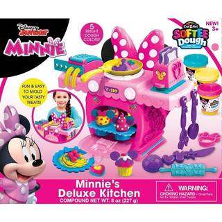 Disney Junior Minnie Mouse Deluxe Køkkenlegetøjssæt med Softee Dough - Kreativ rolleleg til børn 4+, 3 dejfarver, forme og ekstruder