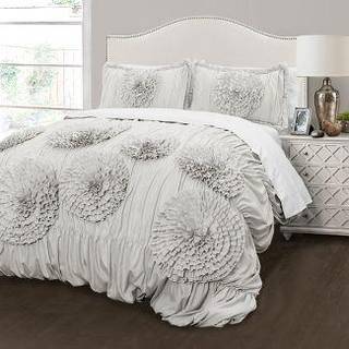 Frodig indretning Serena -dyne sæt 3 -stykke sæt King Light Grey - Ruched Ruffled Flower Design - Romantisk flæsbedding Sæt - Vintage Glam & Farm