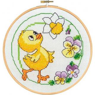 Broderikit Kylling med ramme Broderikit med et fint påskemotiv Lav din helt eget indrammede påskepynt med dette nydelige kit Det færdige broderi har en diameter på 22 cm.