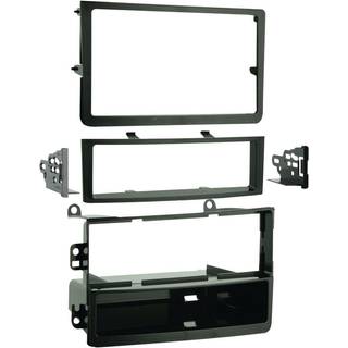 Metra '06 - UP Nissan 350Z Radio Installer Kit