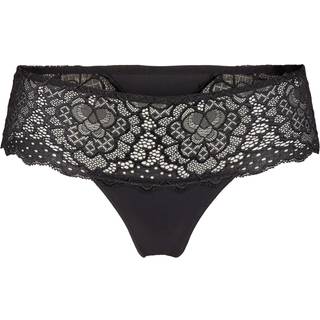 Caresse Shorty