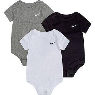 Nike Swoosh tre-delt sp?dbarn baby bodysuit s?t 3 m?neder hvid (3 m?neder hvid)