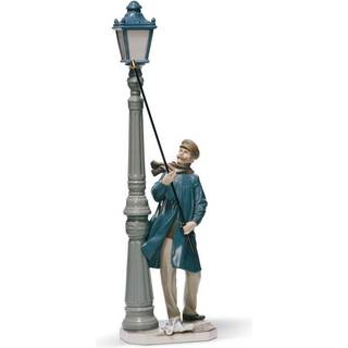 Lladro 01005205 Lamplighter - P4339