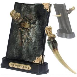 Harry Potter Replica 1/1 Basilisk Fang and Tom Riddle Diary