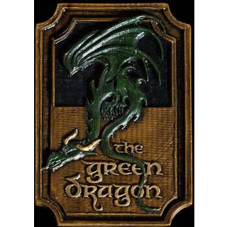 "Lord of the Rings Magnet The Green Dragon"
