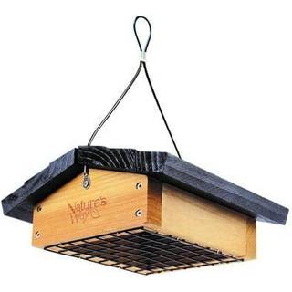 Natures Way CWF2 Cedar Upside-Down Suet Feeder – Sort; rummer 1 fedtskage; tiltrækker spætter, chickadees & nuthatches