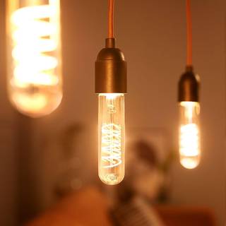 E27 - Philips Flame LED Rørpære 5.5W - 250lm