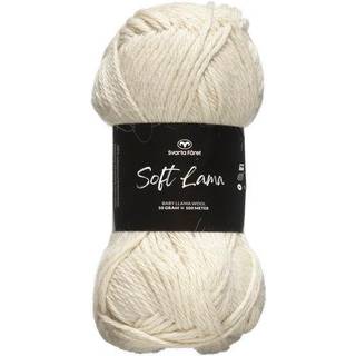 Svarta Fåret Soft Lama 027 Bark grå Indhold:100% Babylamauld Vægt/længde: 50g = ca. 100 meter Anbefalede pinde: 4 mm Strikkefasthed: 10 cm = 20 m Vaskes i hånden, lunkent vand / Tørres fladt.