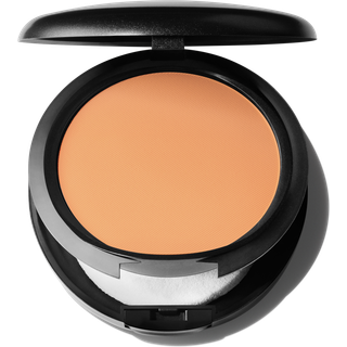 MAC Studio Fix Powder Plus Foundation NW40 - 15 g (0,52 oz): Langvarig hold, olie-kontrol, sved- og fugtbestandig, Foto-klar finish