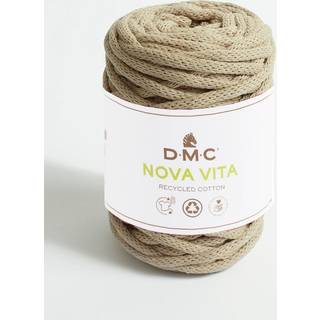 DMC Nova Vita 12 0003 Indhold: 80% Genanvendt bomuld, 20% polyester Vægt/længde:250 g = ca. 55 m Anbefalede pinde:12 mm Strikkefasthed: 10 cm x 10 cm = 6 m x 10 r Kan vaskes skånsom maskinvask, max. 30ºC / Tørres fladt.