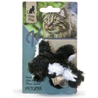 Kitty play squeaking skunk
