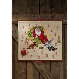 Broderikit Julemand lænestol B 5125/58 58 x 52 cm Klassisk julemand i lænestol motiv Broderes med farverig DMC garn Perfekt til 58x52 cm vægtapet Detaljeret med kors- og stikkesting Inkl. ringe, ekskl. beslag.