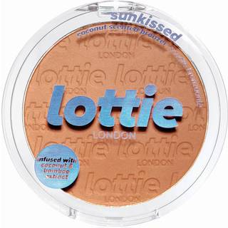 Lottie London Sunkissed Bronzer i Suncatcher infunderet med bambusekstrakt og E-vitamin Denne hudelskende bronzer tilføjer en bygelig varm bronze