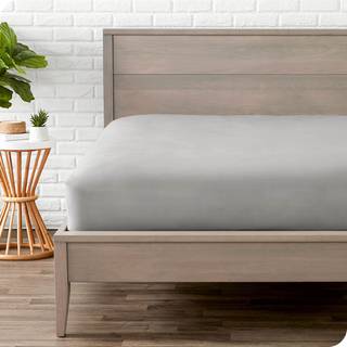 Bare hjem monteret nederste ark King Size - Premium 1800 Microfiber - Ultra -Soft Hotel Luxury - Deep Pocket - Holdable and Langing (King Light G