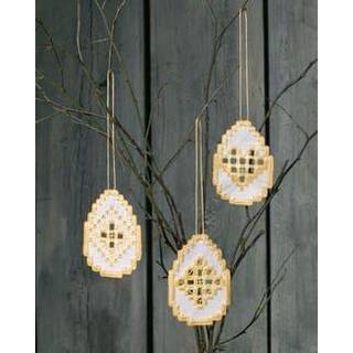 Broderikit Påskeæg Hardanger 3 pk 6 x 8,5 cm Perfekt til påskedekoration 3-pak med smukke designs Dimension: 6 x 8,5 cm Skinnende æsker til elegant look Sy med Hardanger 180/00.