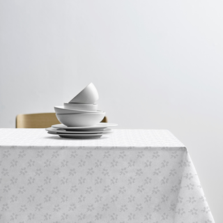 Södahl Forget-me-not damask dug hvid 140 x 320 cm