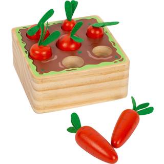 Small Foot Wooden Carrot Shape Game 8 pcs