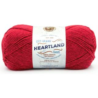 Lion Brand Heartland 136-113R Redwood Indhold: Uni color: 100% akryl Tweed: 94% akryl, 6% viskose Vægt/længde: Uni color: 142 g = 230 meter Tweed: 113 g = 183 meter Anbefalede pinde:5.50 cm Strikkefasthed:10 x 10 cm = 16 m x 22 p Vask:Maskinvask / Finvask.