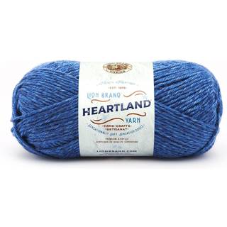 Lion Brand Heartland 136-109L Olympic Indhold: Uni color: 100% akryl Tweed: 94% akryl, 6% viskose Vægt/længde: Uni color: 142 g = 230 meter Tweed: 113 g = 183 meter Anbefalede pinde:5.50 cm Strikkefasthed:10 x 10 cm = 16 m x 22 p Vask:Maskinvask / Finvask.