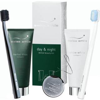 Swiss Smile Pleje Tandpleje Day & Night Dental Beauty Kit Whitening Toothpaste 75 ml + Toothbrush White + Vitalizing Herbal Toothpaste 75 ml + Toothbrush Black + Waxed Dental Tape 150 ml (6.467,00 kr / 1 l) - 150 ml