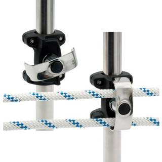 Lineløber til manøvreline Seldén Double Fairlead, passer til tovværk op til Ø12, til montering på ræling Ø25/30 mm