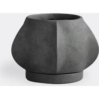 101 Copenhagen Vases - 'Arket' plant pot, petit, dark grey in Dark Grey Fiber concrete
