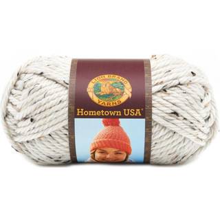 Lion Brand Hometown 135-302H Aspen Tweed Indhold: Uni color, mix, neon & twist: 100% akryl Tweed: 94% akryl, 6% viskose Vægt/længde: Uni color, mix, neon & twist: 142 g = ca. 74 meter Tweed: 113 g = ca. 59 meter Anbefalede pinde: 9.00 mm Strikkefasthed: 10 x 10 cm = 9 m x 12 p Vask: Maskinvask 40°C.