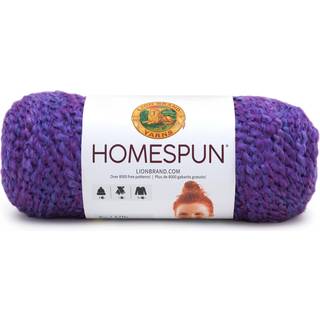 Lion Brand Homespun 790-421A Purple Haze Indhold: 98% akryl, 2% polyester Vægt/længde: 170 g = ca. 169 meter Anbefalede pinde: 6.00 mm Strikkefasthed: 10 x 10 cm = 14 m x 20p Vask: Maskinvask 40°C.