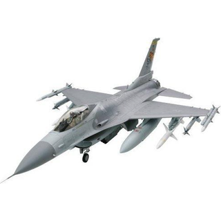 1/32 FIGHTING FALCON F-16C