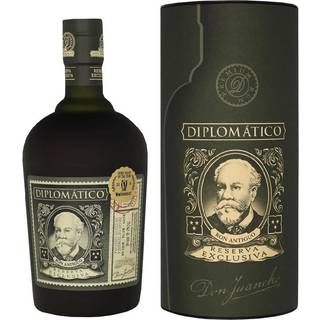 Diplomático Reserva Exclusiva Ron Antiguo Rom i gaverør