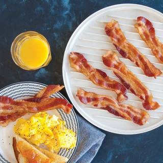 Nordic Ware 11 tommer B x 11 tommer L Mikroblgebacon/kdstativ hvid