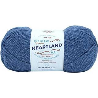 Lion Brand Heartland 136-108Z Carlsbad Caverns Indhold: Uni color: 100% akryl Tweed: 94% akryl, 6% viskose Vægt/længde: Uni color: 142 g = 230 meter Tweed: 113 g = 183 meter Anbefalede pinde:5.50 cm Strikkefasthed:10 x 10 cm = 16 m x 22 p Vask:Maskinvask / Finvask.