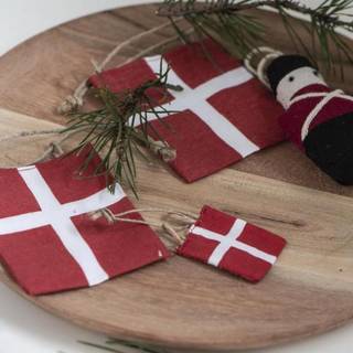 Små Dannebrogsflag i stof