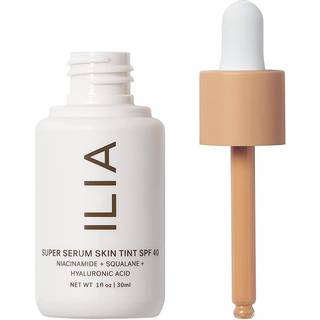 Ilia - Super Serum Skin Tint SPF 40 | Ikke-komedogen vegansk letv?gt til at hj?lpe mod bl? lys + forurening under hydrering af udj?vning + raffin