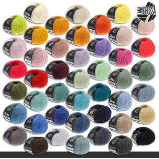 Lana Grossa Silkhair 117 Hvid Indhold: 70% mohair, 30% silke Vægt/Længde: 25 g = ca. 210 meter Anbefalede pinde: 4.5-5 mm Strikkefasthed: 10 x 10 cm = 22 m x 27 p Vask:Håndvask / Tørres fladt.