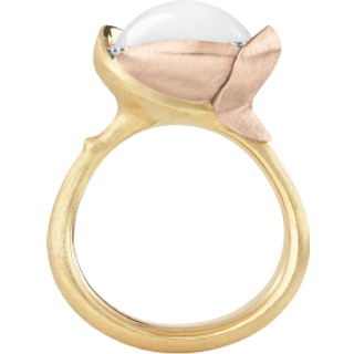 OLE LYNGGAARD COPENHAGEN Lotus 3, 18 kt. guld ring med hvid månesten og brillanter