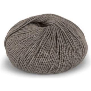 Du Store Alpakka Sterk 908 Muldvarp Indhold:40% Alpaka, 40% Merinould, 20% Nylon Vægt/længde: 50 g = ca. 137 m Anbefalede pinde: 3.5 mm Strikkefasthed:10 cm = 22 m Håndvaskes ved max 30°. Vendes med vrangen udad før vask. Brug vaskepose. Brug vaskemiddel til uld/silke - gerne økologisk. Brug ikke skyldemiddel. Tørres fladt.