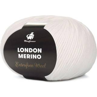 Mayflower London Merino 022 Petroleumsblå Indhold:100% Merinould Vægt/længde:50 g = 120 m Anbefalede pinde:3.5 - 4 mm Strikkefasthed:10 cm x 10 cm = 22 m x 34 r Vask: Maskinvask ved maks. 30°C / Tørres fladt.