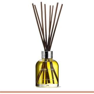 Molton Brown Re-charge Black Pepper Aroma Reeds refill til aromadiffusere 150 ml - 150 ml