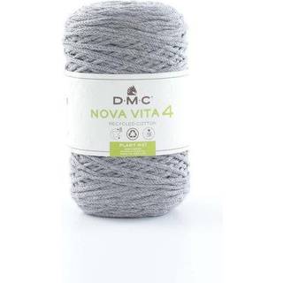 DMC Nova Vita 4 Garn Unicolor 122 Light grey Indhold: 80% recycled bomuld, 20% polyester Vægt: 250 gram = 200 meter Anbefalede strikkepind 5mm Anbefalede hæklenål 4mm Strikkefasthed: 10 x 10 cm = 14m x 23 p Finvask30ºC / Tørres fladt.