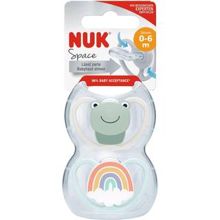 NUK Space silikonesut, frø og regnbue, 0-6 måneder