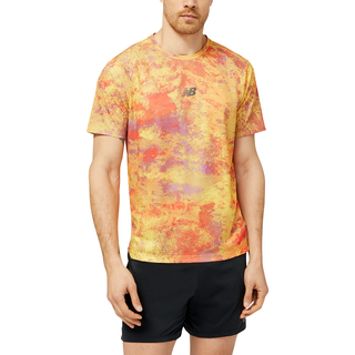 New balance at printed t-shirt herre