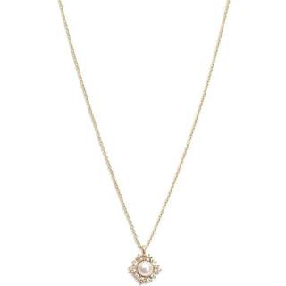 Emily Pearl Necklace