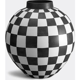 L'Objet Vases - 'Damier' vase, extra large in Black and white Porcelaine
